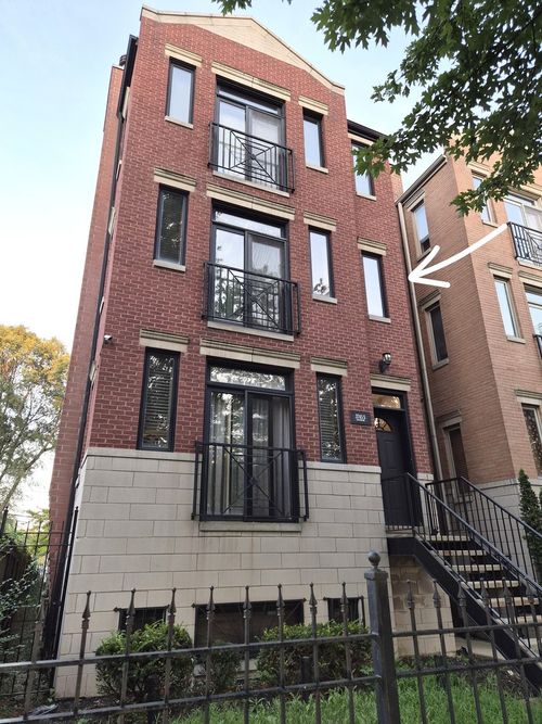 2-3745 S Michigan Ave, CHICAGO, IL, 60653-1533 | Card Image