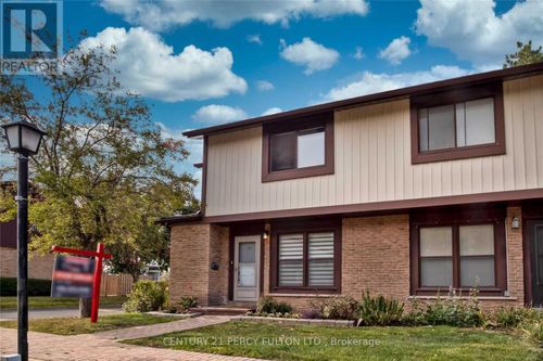 65-6650 Falconer Drive, Mississauga (Streetsville), ON, L5N1B5 | Card Image
