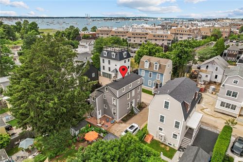 3 Sharon Ct, Newport, RI, 02840-3933 | Card Image