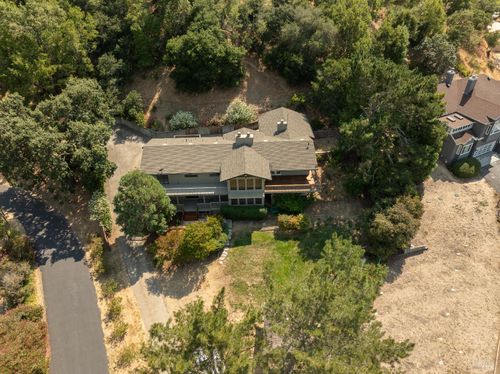607 Bugeia Ln, Novato, CA, 94945-1517 | Card Image