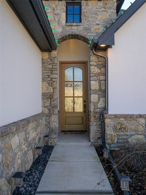 14399 Fox Lair Ln, Edmond, OK, 73025-2888 | Card Image