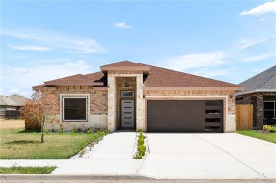 1122 Grandeur Drive, House other with 3 bedrooms, 2 bathrooms and 2 parking in Alamo TX | Image 1