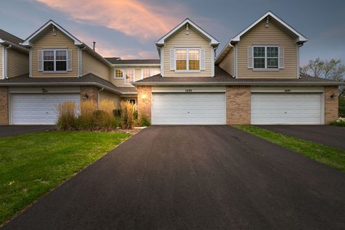 1693-1693 S Candlestick Way, Waukegan, IL, 60085-8670 | Card Image