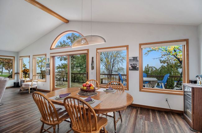 Main floor eat in kitchen | Image 9