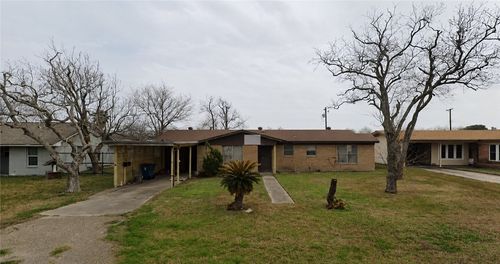 2492 Avenue C, Ingleside, TX, 78362-6025 | Card Image