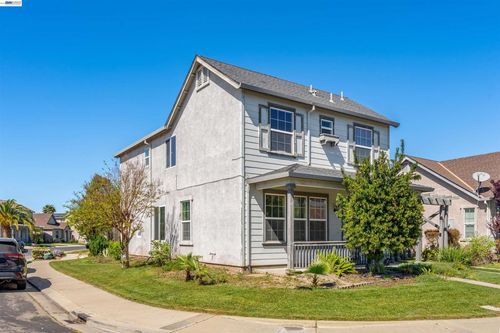 1153 Syracuse Ln, Manteca, CA, 95336-2990 | Card Image