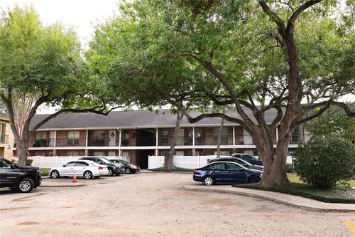 apt-64-14333 Memorial Dr, Houston, TX, 77079-6718 | Card Image