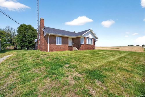 593 Marlatt St, Plainville, IN, 47568-5213 | Card Image