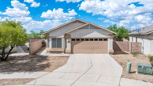 2488 W Waterway Pl, Tucson, AZ, 85705-4940 | Card Image