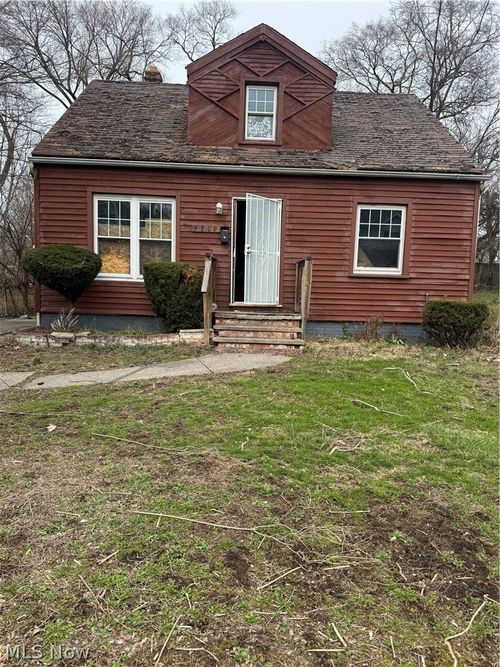 9809 Marah Ave, Cleveland, OH, 44104-5439 | Card Image