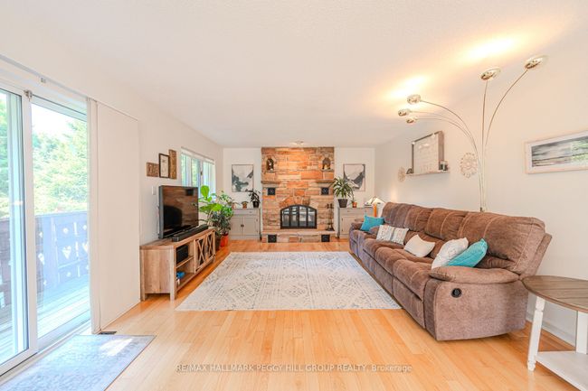 23 Valleyview Dr, House other with 3 bedrooms, 2 bathrooms and 6 parking in Oro Medonte ON | Image 10