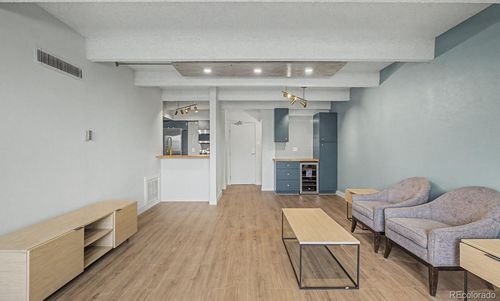 201-777 N Washington Street, Denver, CO, 80203 | Card Image