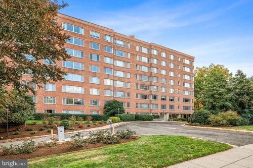 apt-818-4200 Cathedral Ave Nw, WASHINGTON, DC, 20016-4922 | Card Image