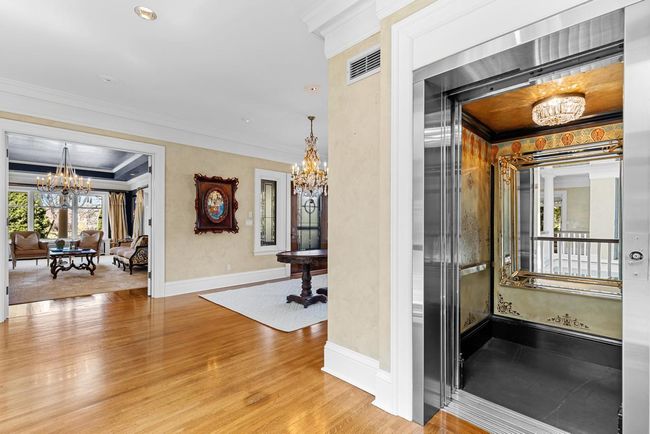 Elevator | Image 18