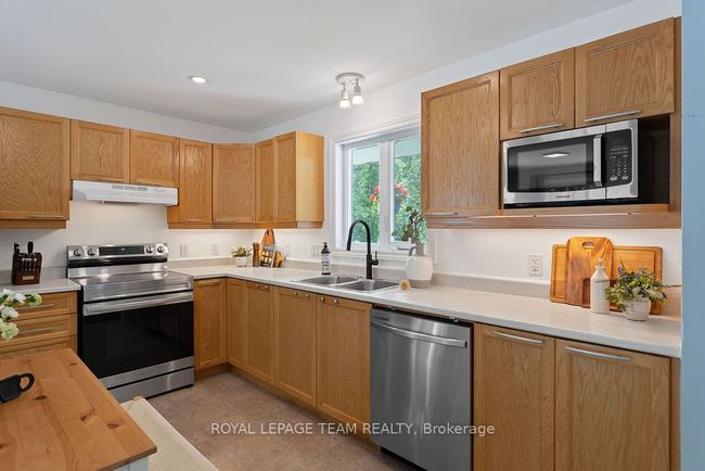 2442 White Lake Rd, House other with 3 bedrooms, 1 bathrooms and 10 parking in Arnprior ON | Image 12