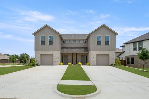 403-401 Saddle Ln, Denton, TX, 76205-2050 | Card Image