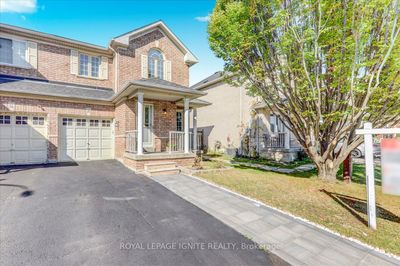 16 Canoe Glide Lane, Home with 3 bedrooms, 2 bathrooms and 4 parking in Brampton ON | Image 2