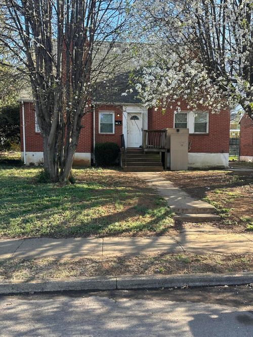3521 Valley View Ave Nw, Roanoke, VA, 24012-3923 | Card Image