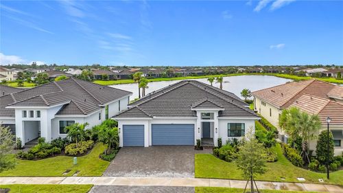 9132 Bernini Pl, SARASOTA, FL, 34240-2511 | Card Image