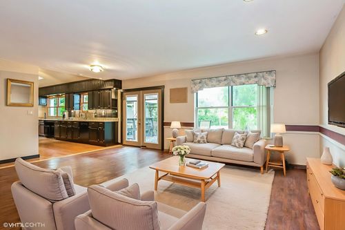 1371 Longford Cir, Elgin, IL, 60120-4831 | Card Image