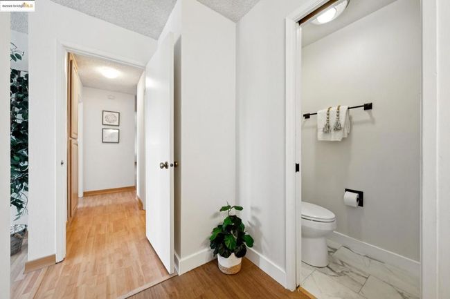 APT-320 - 960 Shorepoint Ct, Condo with 2 bedrooms, 2 bathrooms and 2 parking in Alameda CA | Image 47