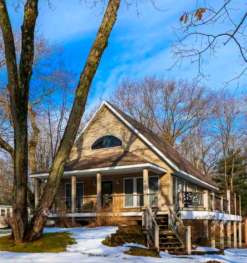 410 N Spencer Rd, Mears, MI, 49436-8657 | Card Image