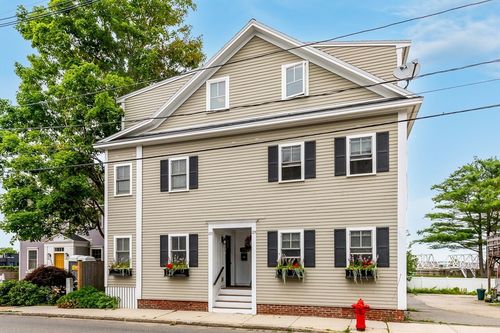 125-125 Water St, Newburyport, MA, 01950-3065 | Card Image