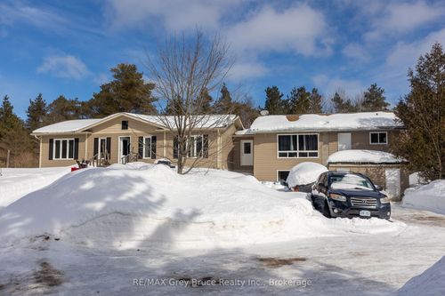 260 Spring Creek Road, South Bruce Peninsula, ON, N0H1P0 | Card Image