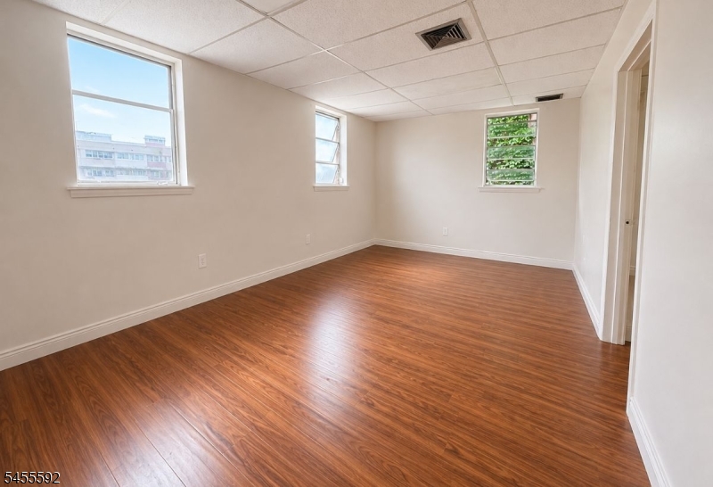 Commercial Lease in Metuchen Boro 5