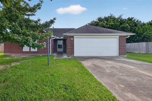 3413 Owens Dr, Dickinson, TX, 77539-6040 | Card Image