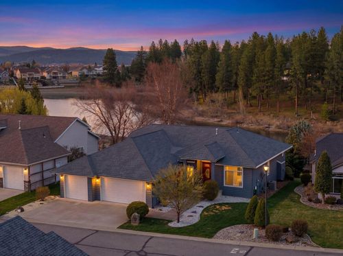 859 S Shelley Lake Ln, Spokane Valley, WA, 99037-8403 | Card Image