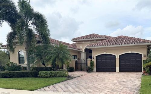 3200 Atlantic Cir, NAPLES, FL, 34119-8640 | Card Image