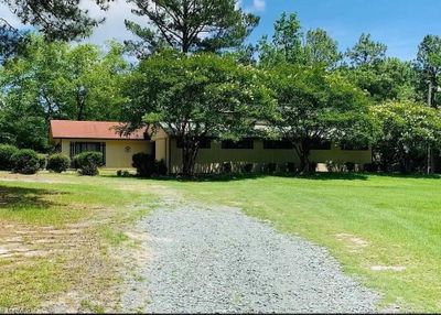 Community Clubhouse & Barn | Image 3