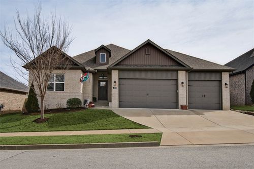 624 N Sabine Pass Rd, Fayetteville, AR, 72704-7183 | Card Image