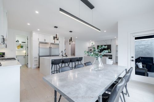 1611 Upper Ave West, London, ON, N6K0M2 | Card Image