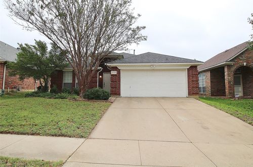 4228 Boulder Park Dr, Euless, TX, 76040-8514 | Card Image