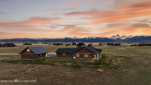 4433 Los Pinos Dr, Tetonia, ID, 83452 | Card Image