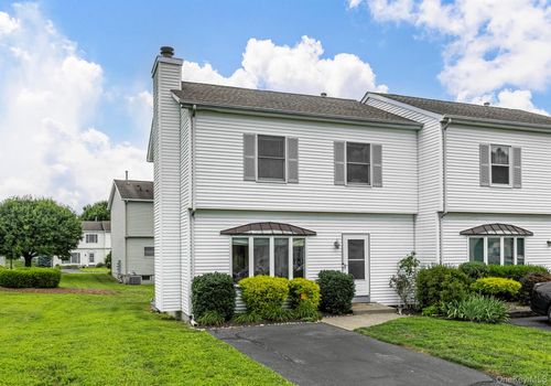1 Melucci Ct, West Haverstraw, NY, 10993-1254 | Card Image