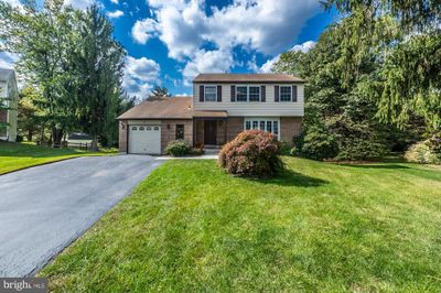 110 Glamorgan Court, House other with 4 bedrooms, 2 bathrooms and null parking in EXTON PA | Image 2