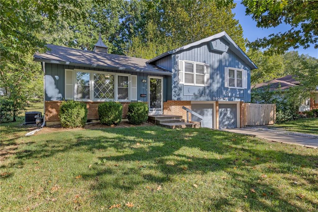 Richmond Ave, Kansas City, MO 64138