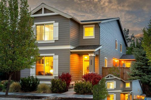 3380 Sw 28th St, Redmond, OR, 97756-7566 | Card Image