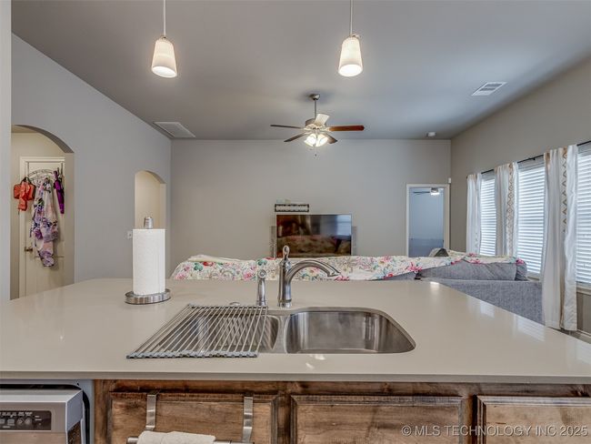 13 Evermore Ln, House other with 3 bedrooms, 2 bathrooms and null parking in Yukon OK | Image 18