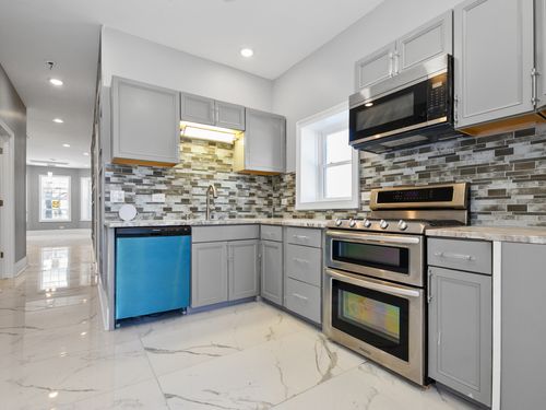 7305 S Sangamon St, CHICAGO, IL, 60621-1627 | Card Image