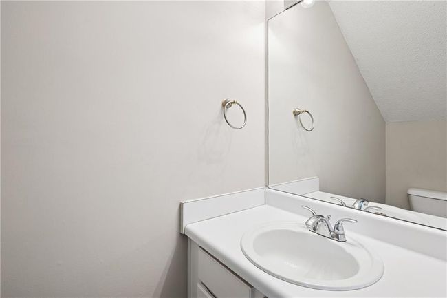 3742 Berkeley Xing, Townhouse with 2 bedrooms, 3 bathrooms and 2 parking in Duluth GA | Image 10