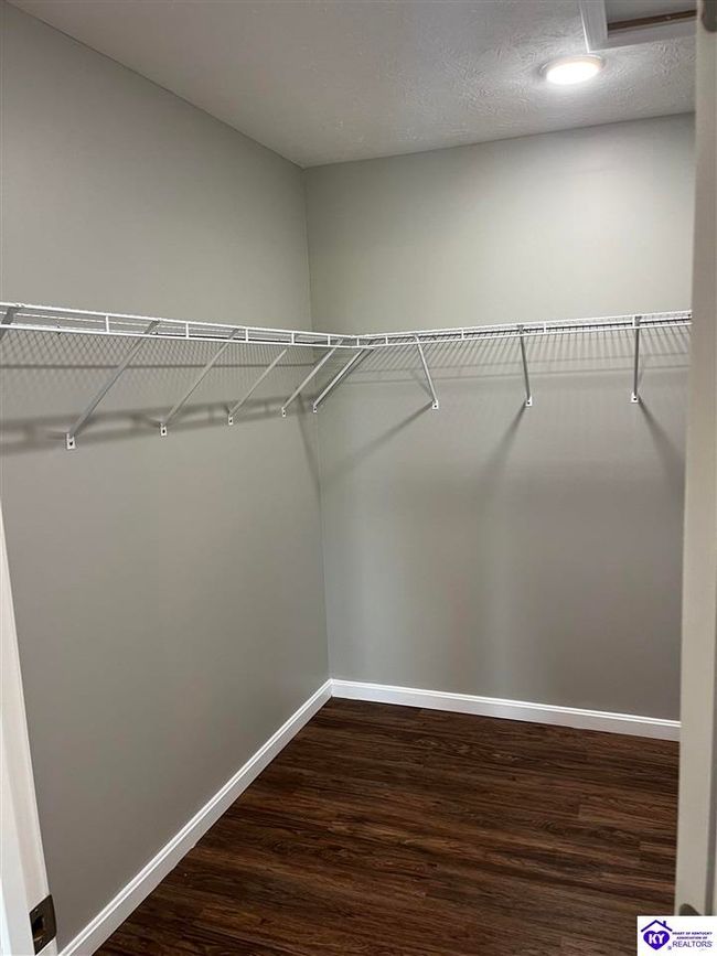 19089 Sonora Hardin Springs Rd, House other with 3 bedrooms, 2 bathrooms and null parking in Eastview KY | Image 11
