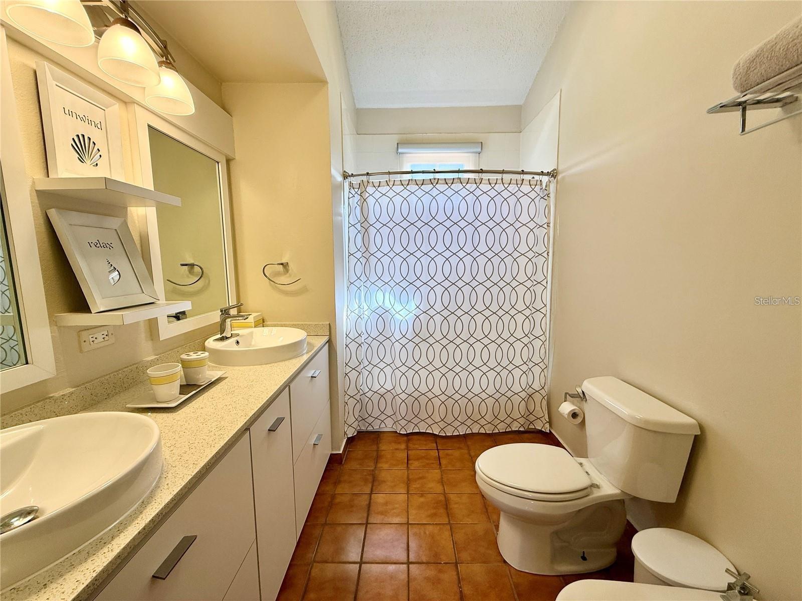 Residential Lease en alquiler en HUMACAO, 85 CANDELERO DRIVE, 1232 m²