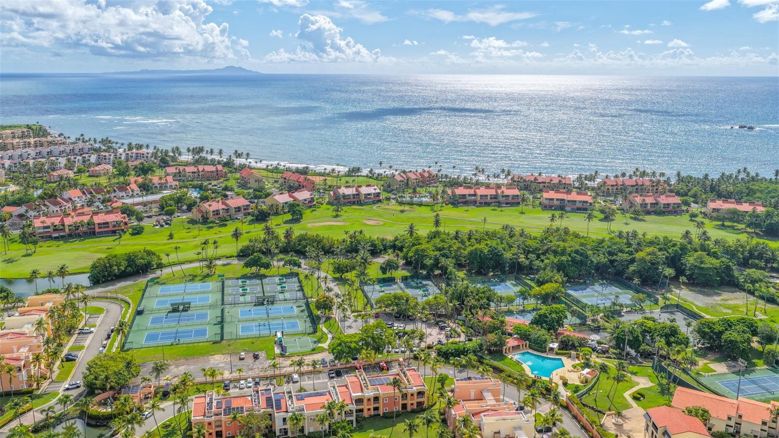 Residential Lease for rent in HUMACAO, 90 CANDELERO DR, 2400 m²