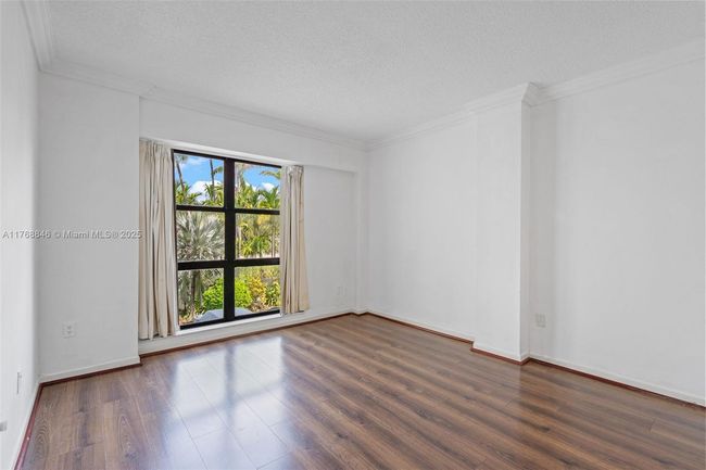 2B - 77 Crandon Blvd, Condo with 1 bedrooms, 2 bathrooms and null parking in Key Biscayne FL | Image 29