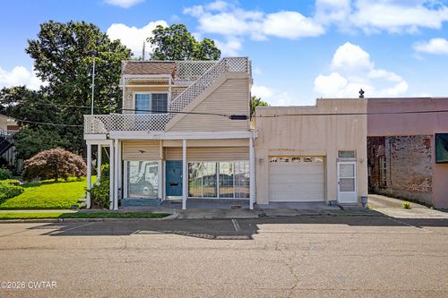 28 N Jackson Ave, Brownsville, TN, 38012-2139 | Card Image