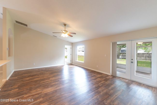 466 Olney St Sw, House other with 3 bedrooms, 2 bathrooms and null parking in PALM BAY FL | Image 18